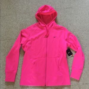 New with tag’s! Nike zip up thermo fit sweatshirt.